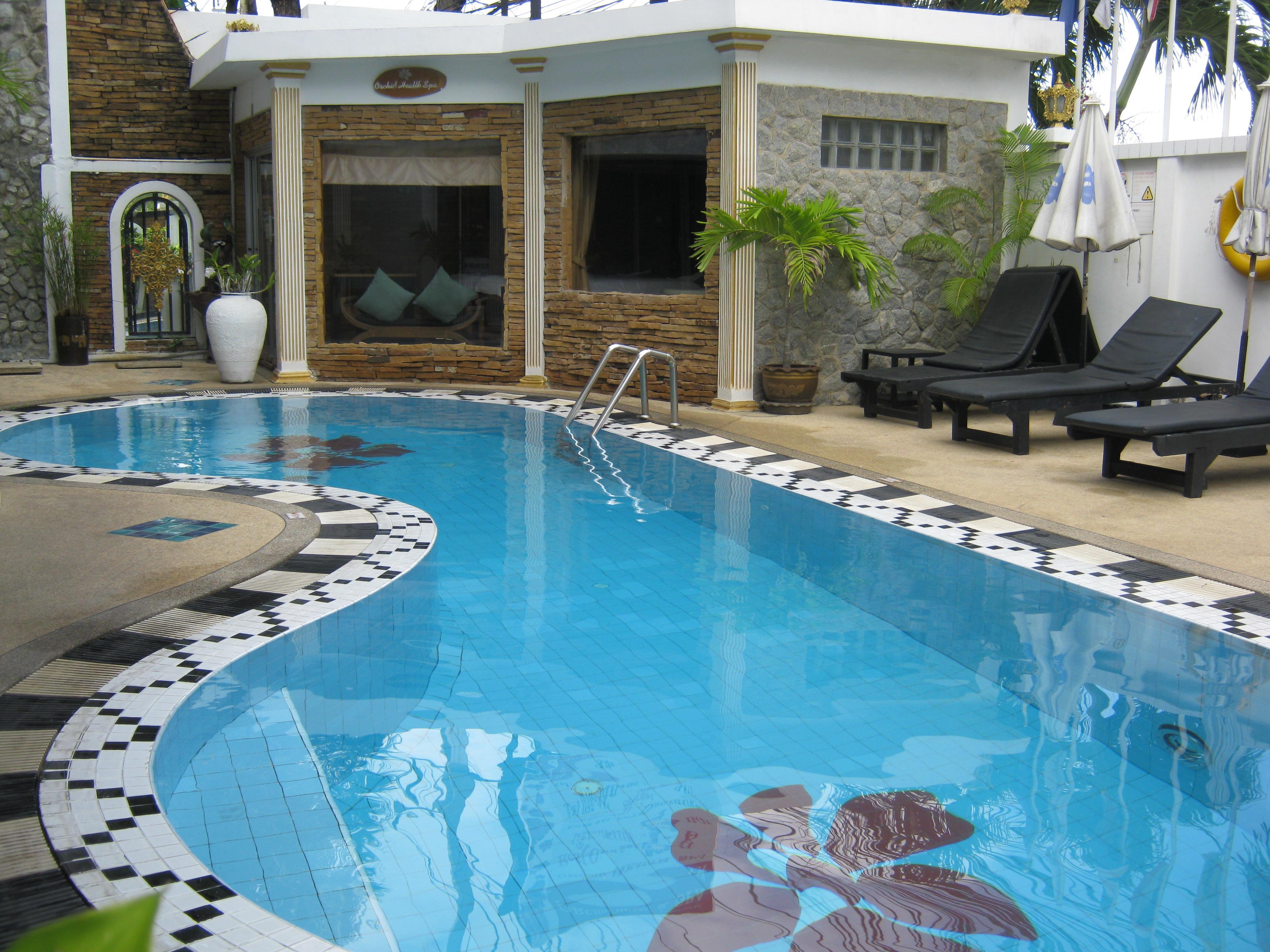 The Orchid Hotel Kalim Bay Patong Exterior foto